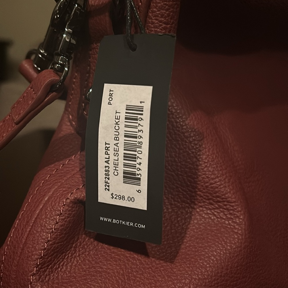 Botkier “Chelsea Bucket” Purse with Cross body option; brand new, with tags - Picture 4 of 9